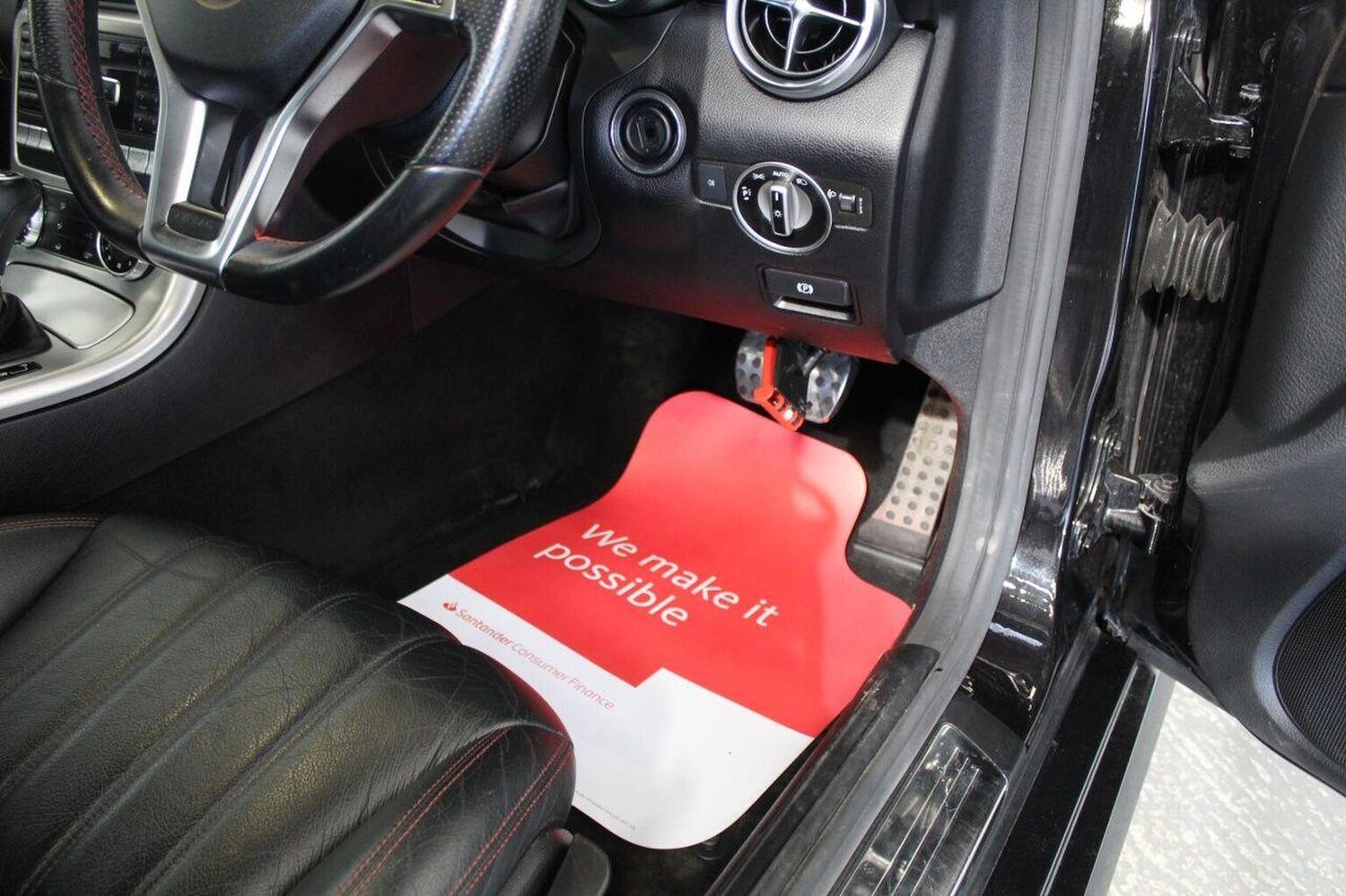 Used Mercedes-Benz SLK 2011 for sale - 76877593: Photo 45