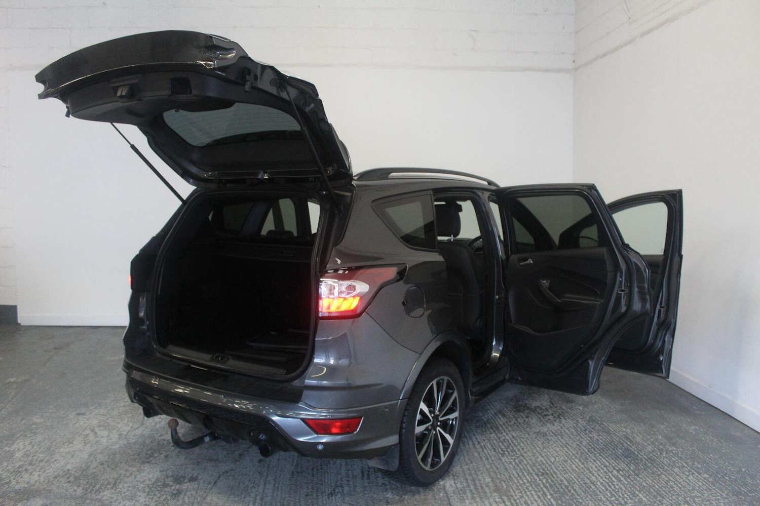 Used Ford Kuga 2017 for sale - 77400032: Photo 21