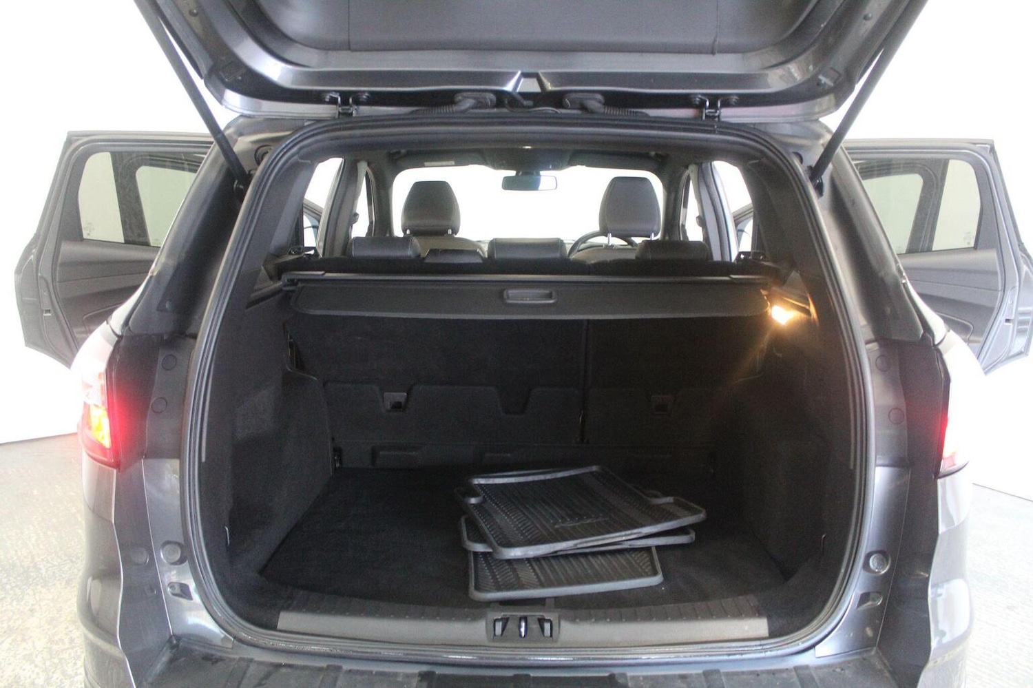 Used Ford Kuga 2017 for sale - 77400032: Photo 23