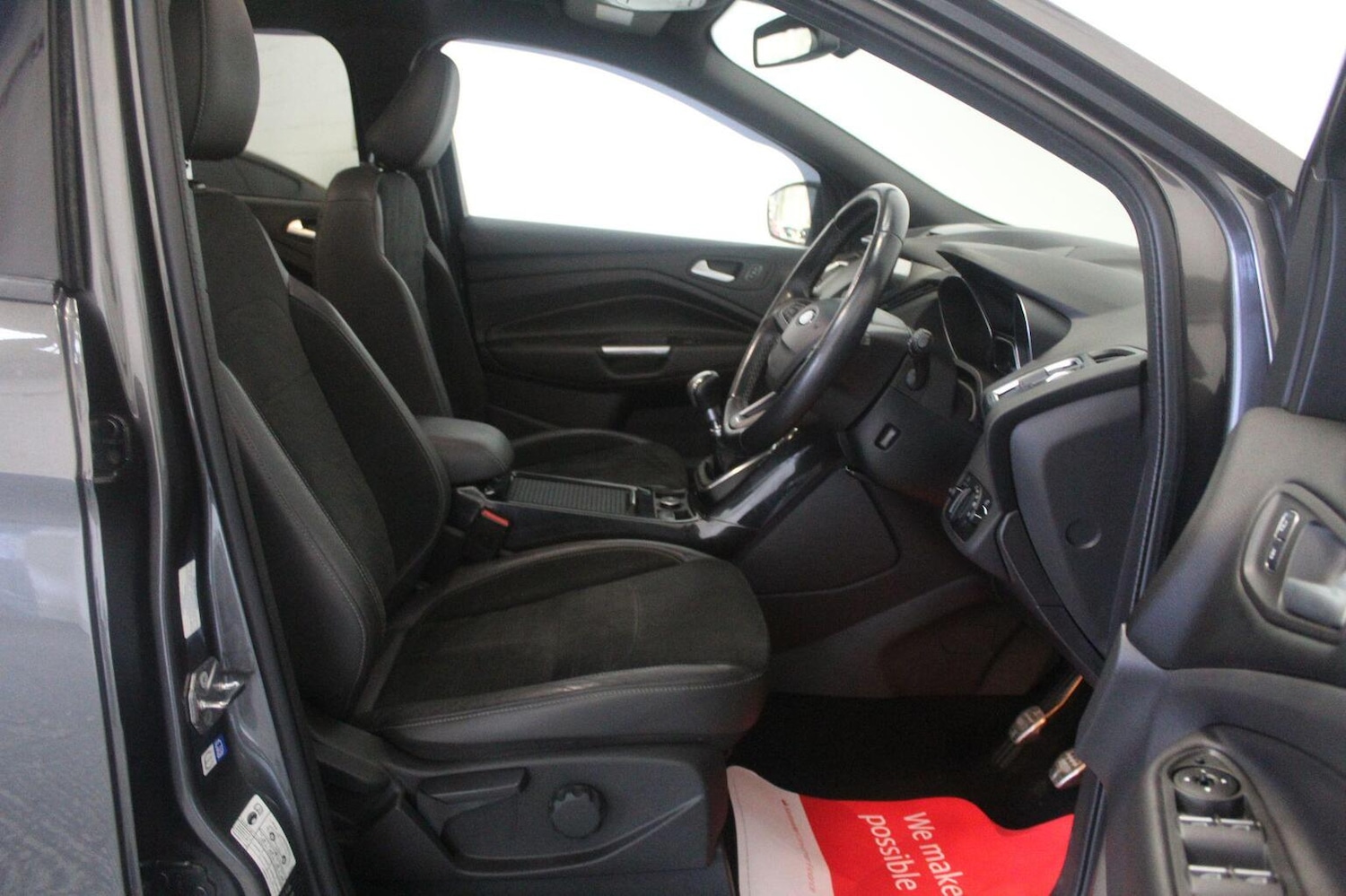 Used Ford Kuga 2017 for sale - 77400032: Photo 29