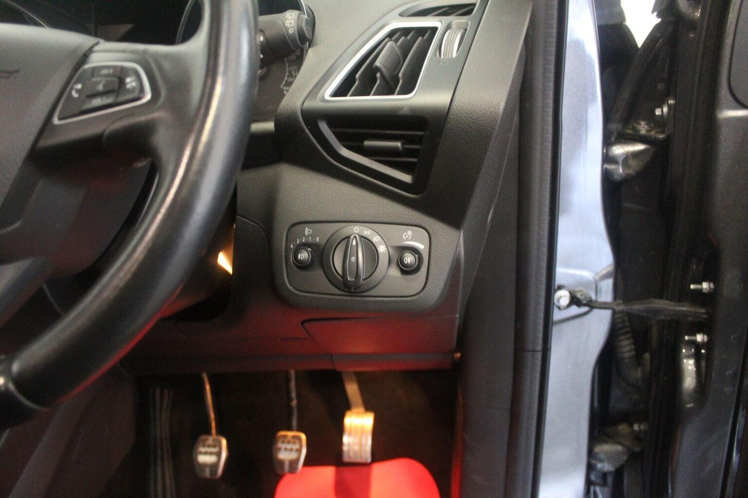 Used Ford Kuga 2017 for sale - 77400032: Photo 50