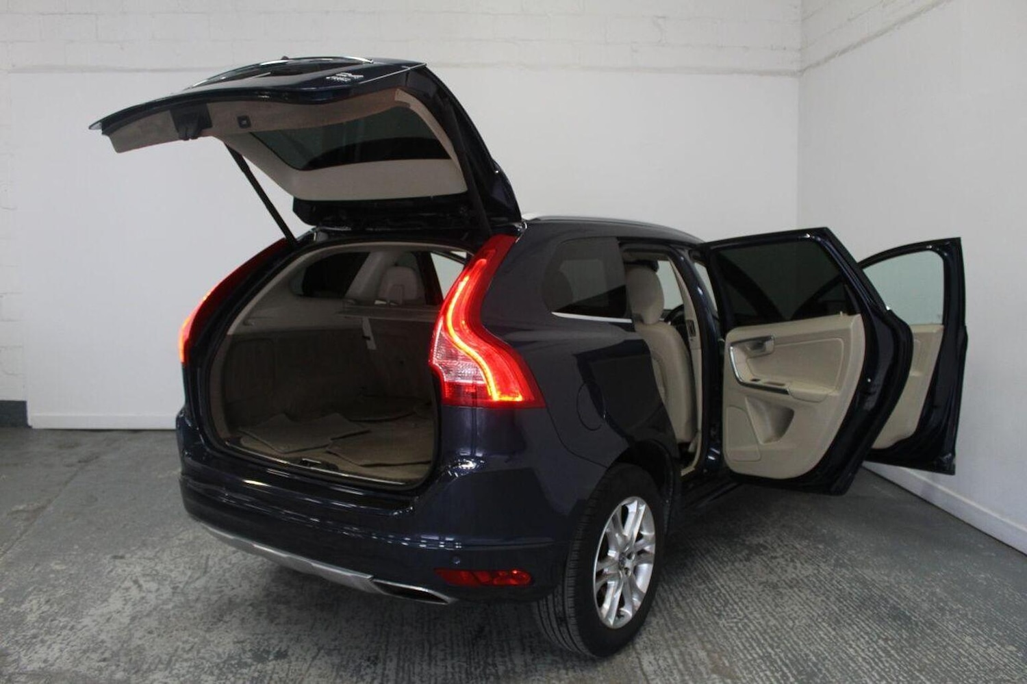 Used Volvo XC60 2014 for sale - 75951566: Photo 21