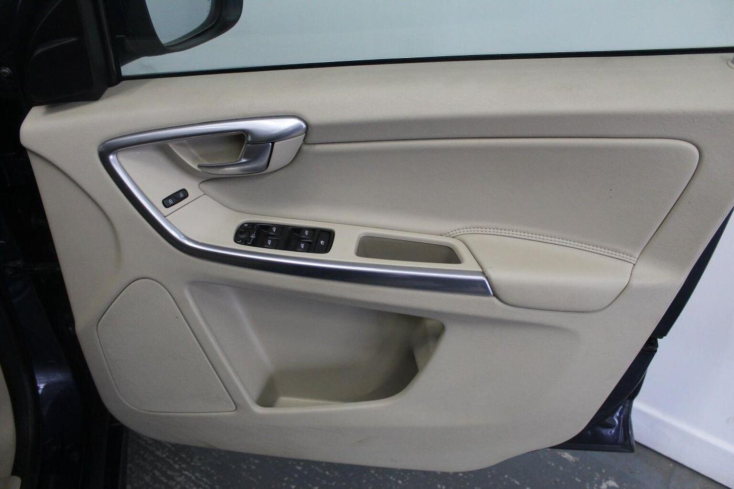 Used Volvo XC60 2014 for sale - 75951566: Photo 46