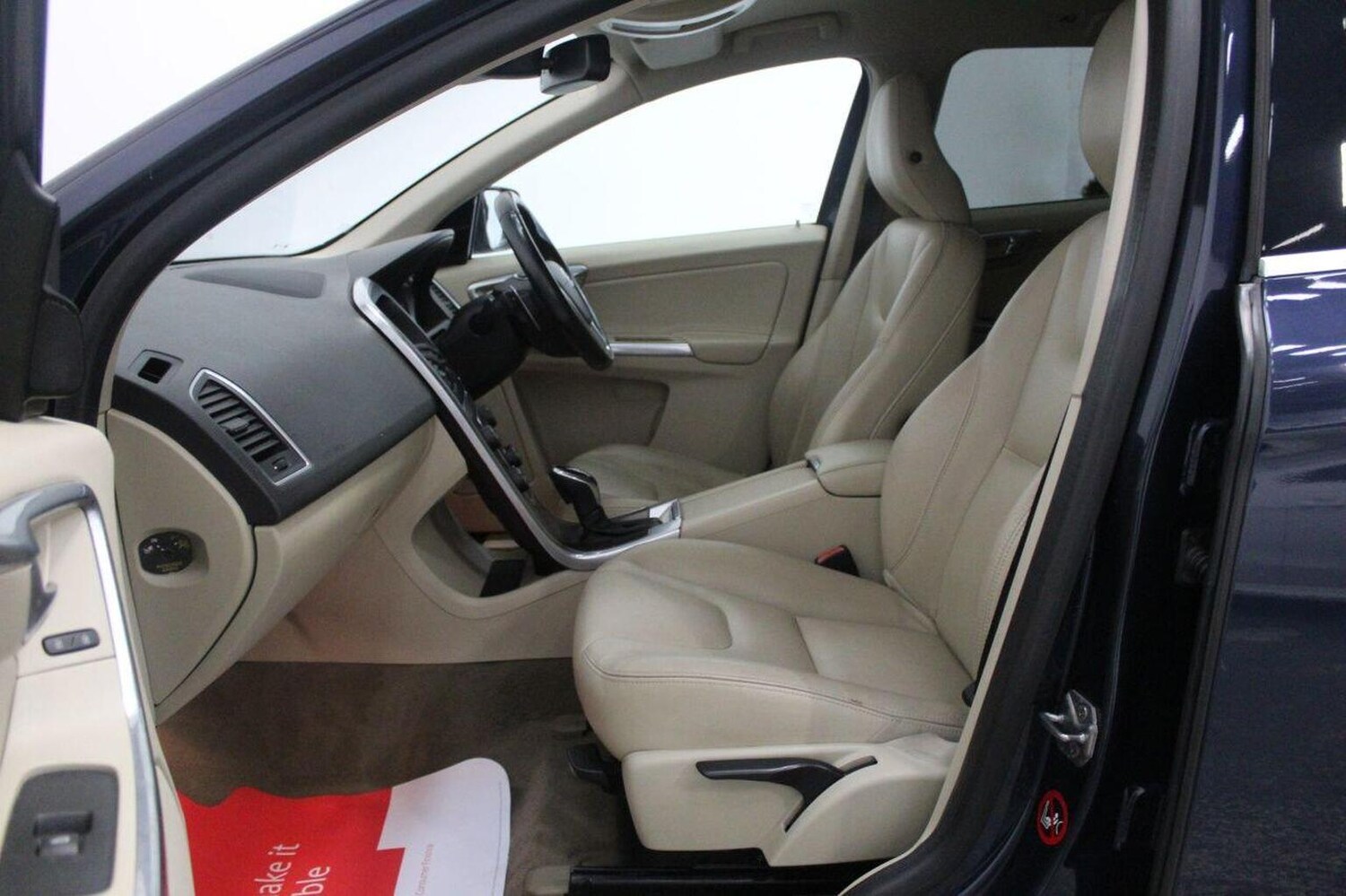 Used Volvo XC60 2014 for sale - 75951566: Photo 49