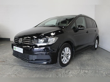 Used Volkswagen Touran 2017 for sale - 76281326: Photo