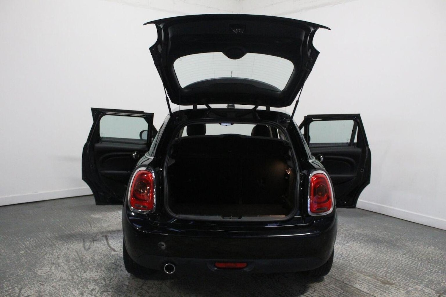 Used MINI Hatch 2018 for sale - 76439975: Photo 19