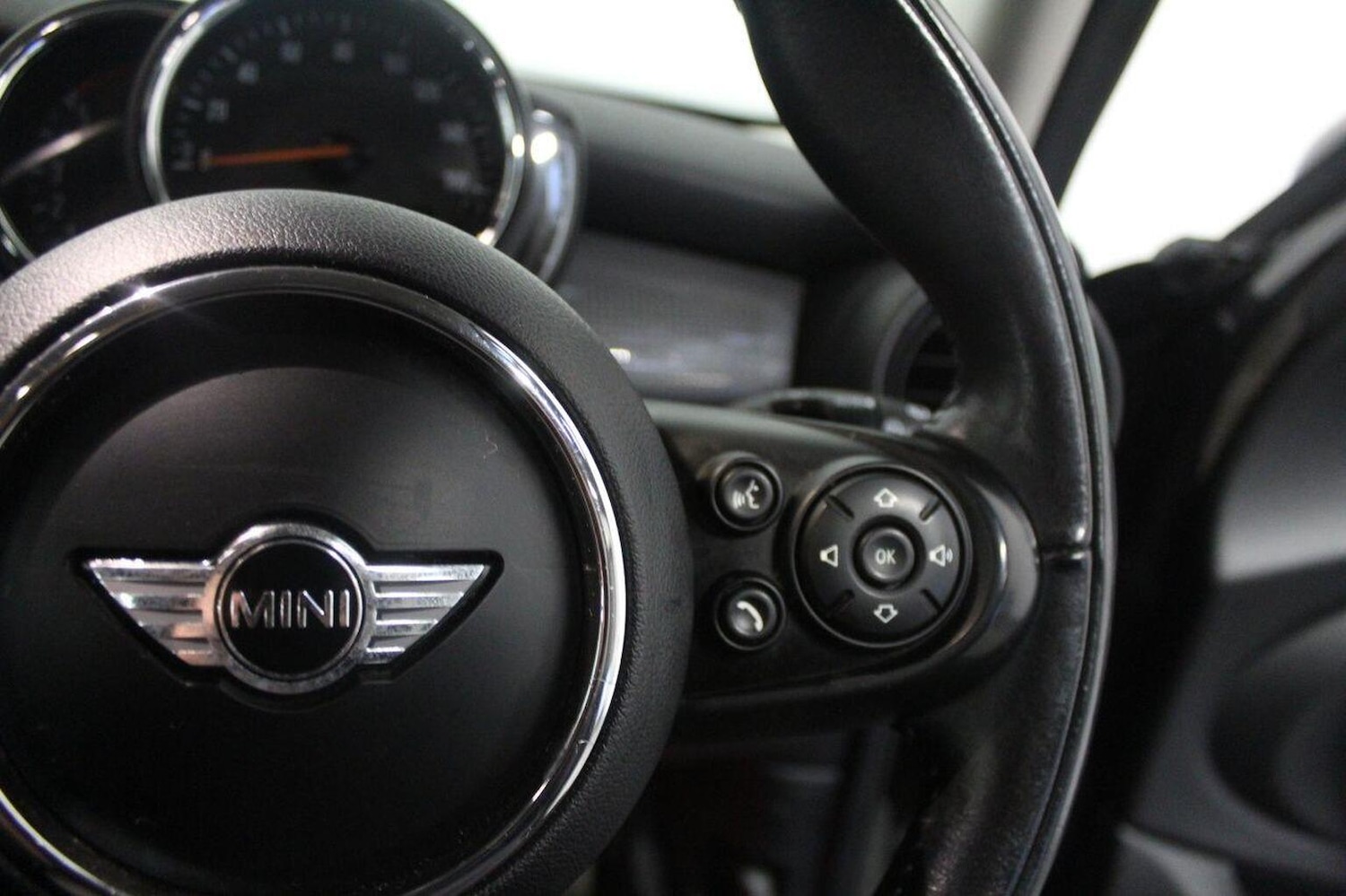 Used MINI Hatch 2018 for sale - 76439975: Photo 45