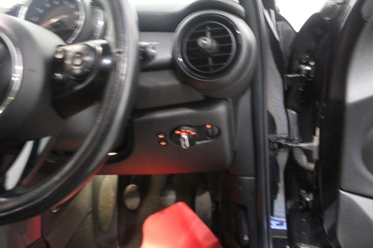 Used MINI Hatch 2018 for sale - 76439975: Photo 46