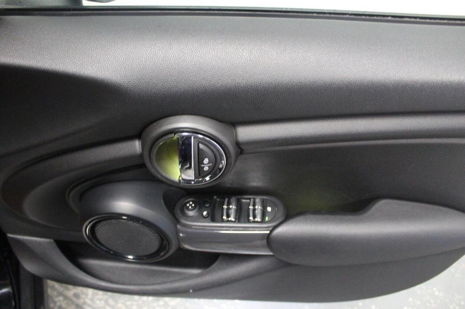 Used MINI Hatch 2018 for sale - 76439975: Photo 47