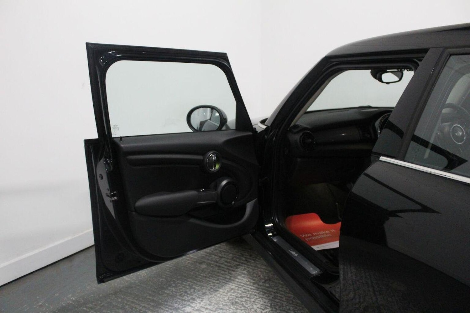 Used MINI Hatch 2018 for sale - 77937904: Photo 23