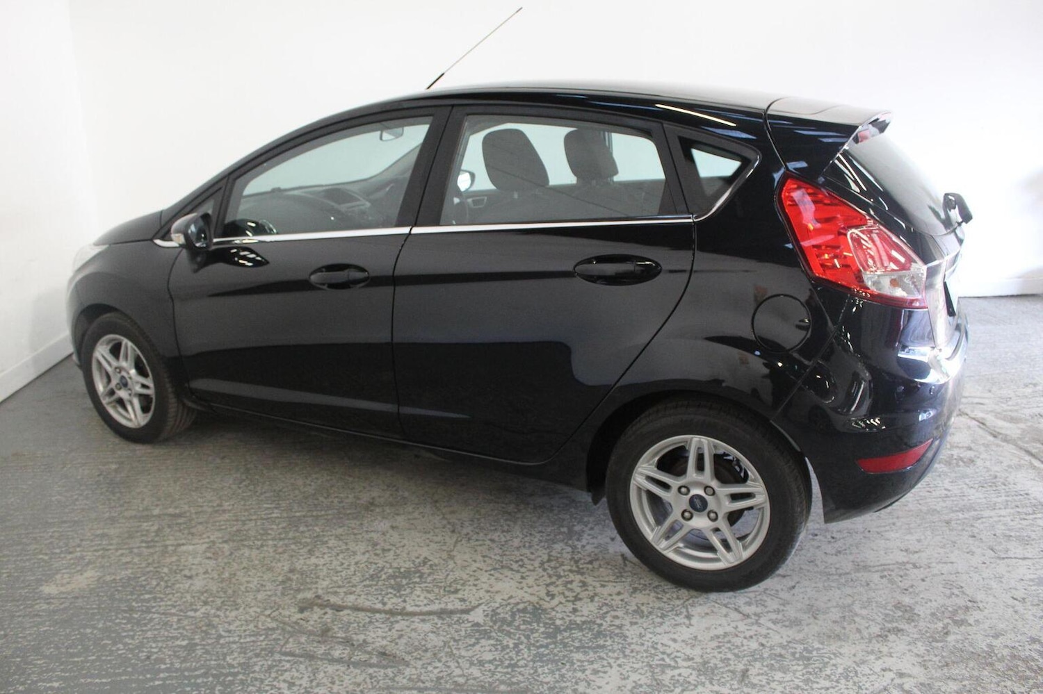 Used Ford Fiesta 2014 for sale - 77937921: Photo 10