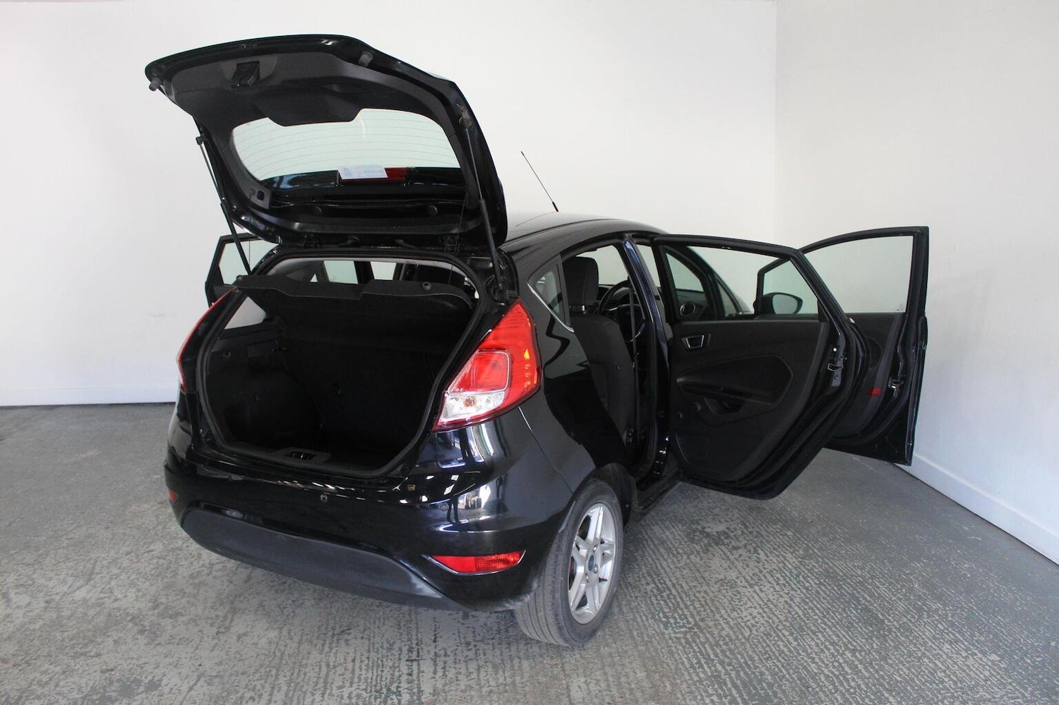 Used Ford Fiesta 2014 for sale - 77937921: Photo 20
