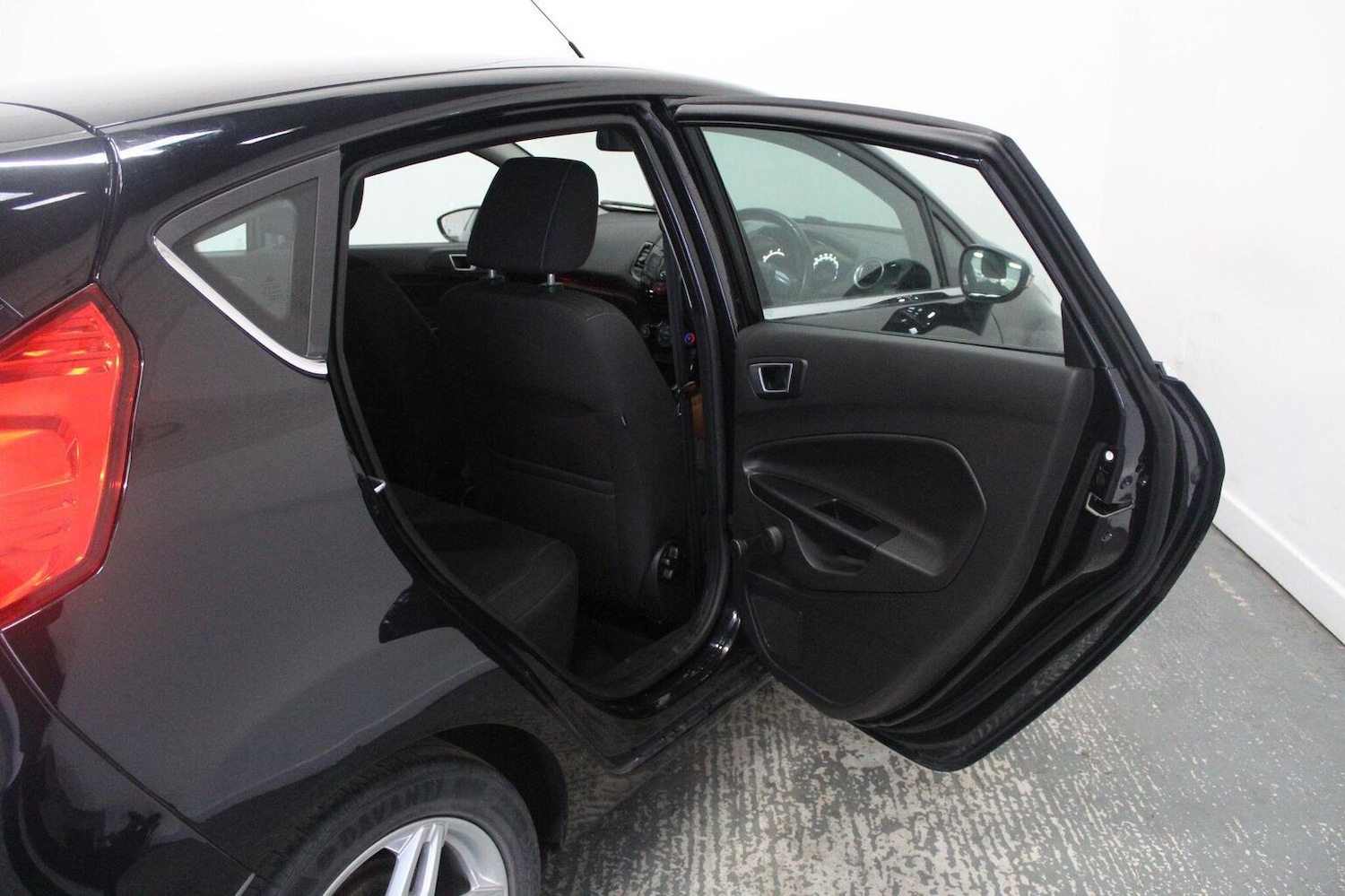 Used Ford Fiesta 2014 for sale - 77937921: Photo 24