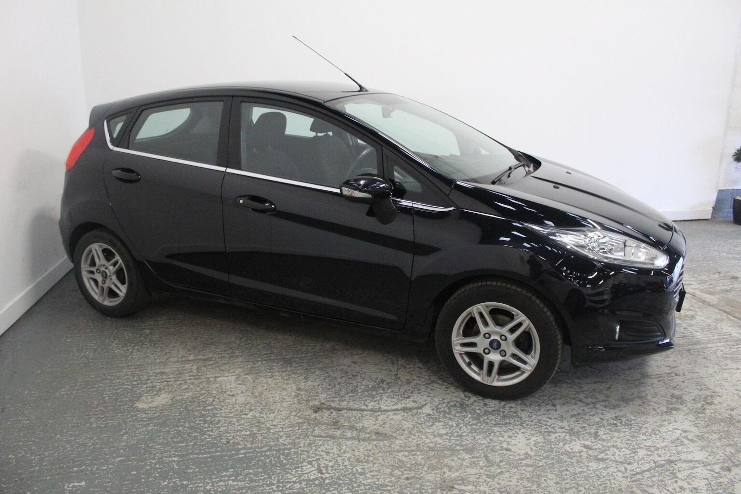 Used Ford Fiesta 2014 for sale - 77937921: Photo 4