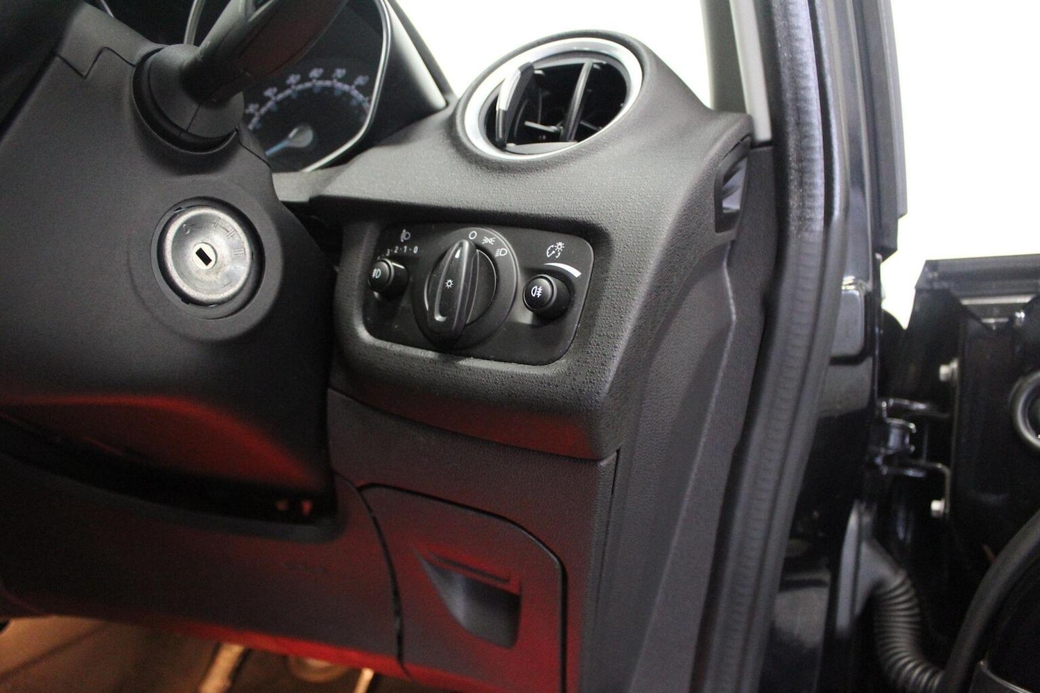 Used Ford Fiesta 2014 for sale - 77937921: Photo 41