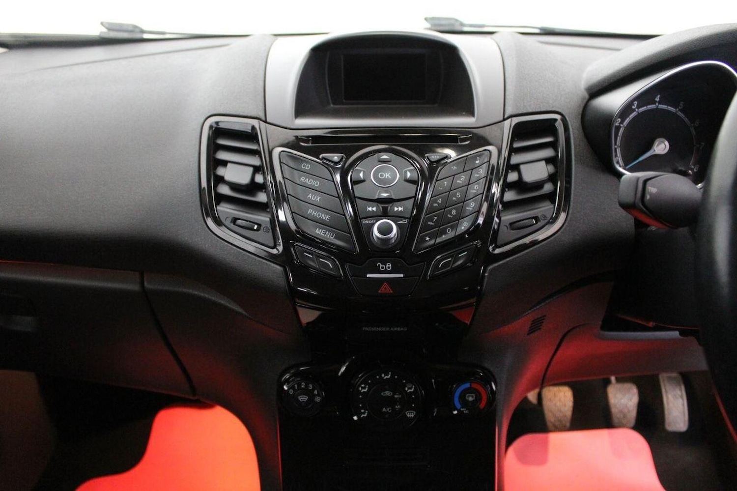 Used Ford Fiesta 2015 for sale - 77140618: Photo 31