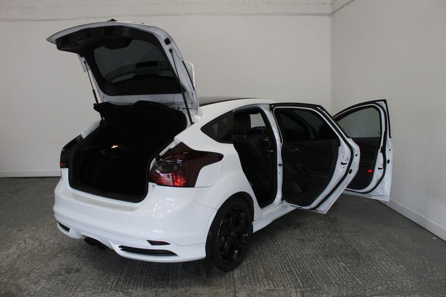 Used Ford Focus 2012 for sale - 76019639: Photo 22