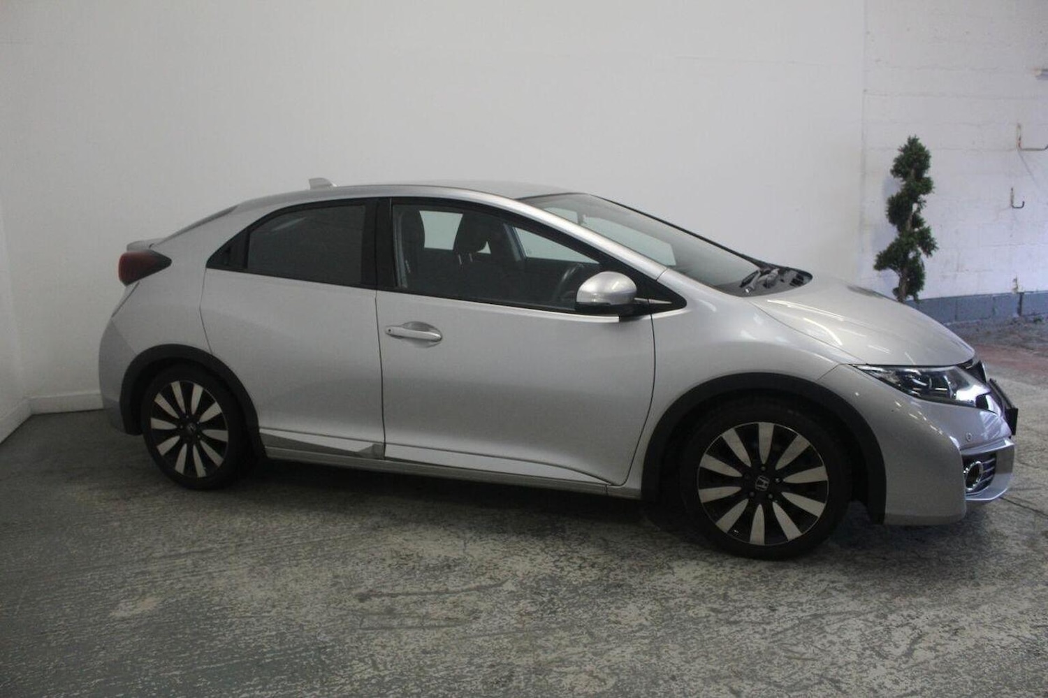 Used Honda Civic 2015 for sale - 77937826: Photo 4