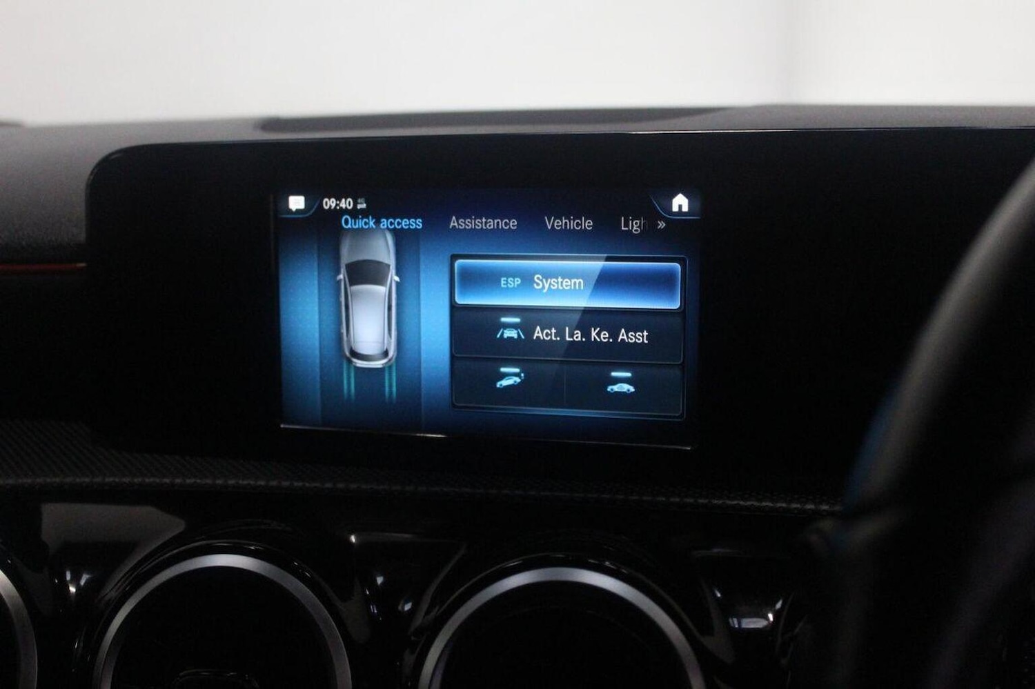 Used Mercedes-Benz A-Class 2018 for sale - 77937914: Photo 33