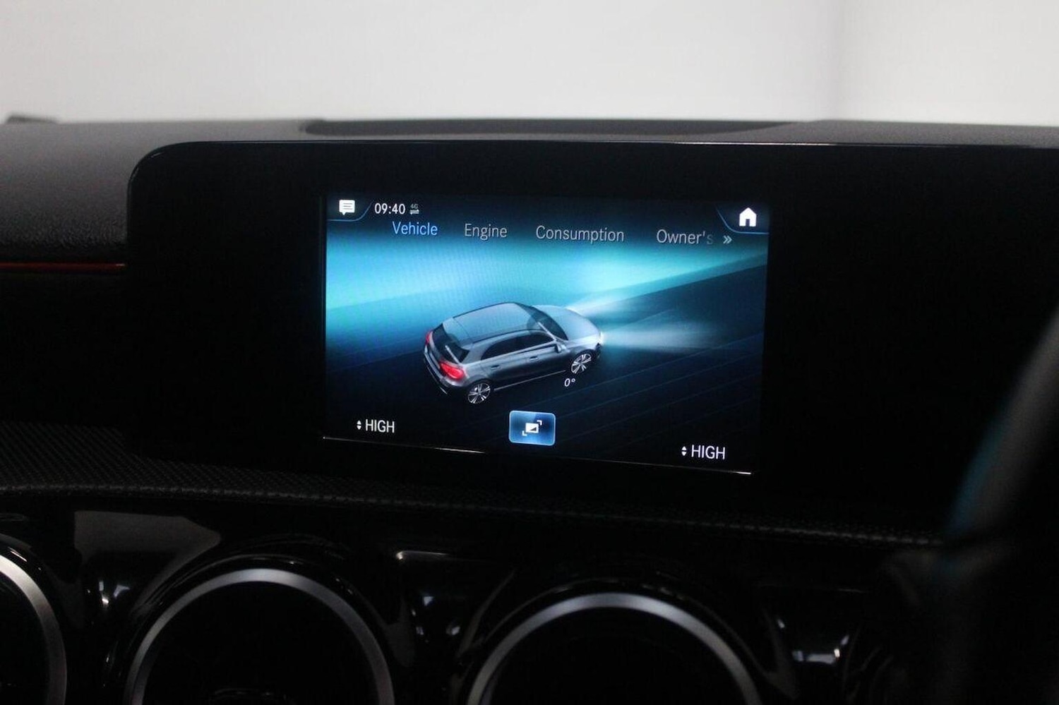 Used Mercedes-Benz A-Class 2018 for sale - 77937914: Photo 37