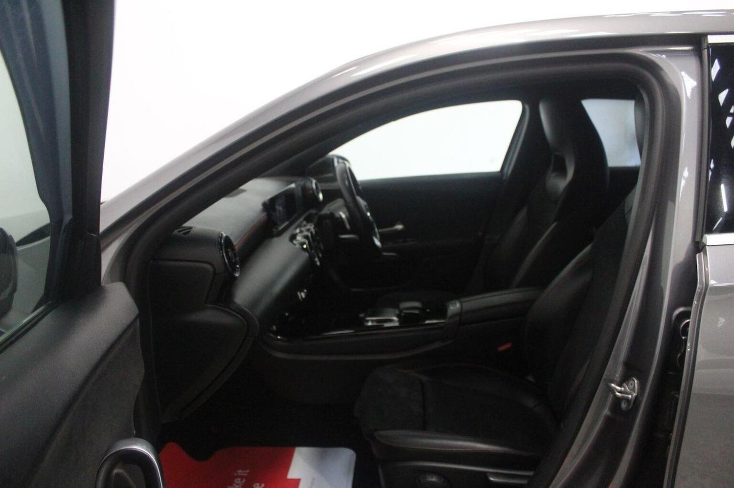 Used Mercedes-Benz A-Class 2018 for sale - 77937914: Photo 51