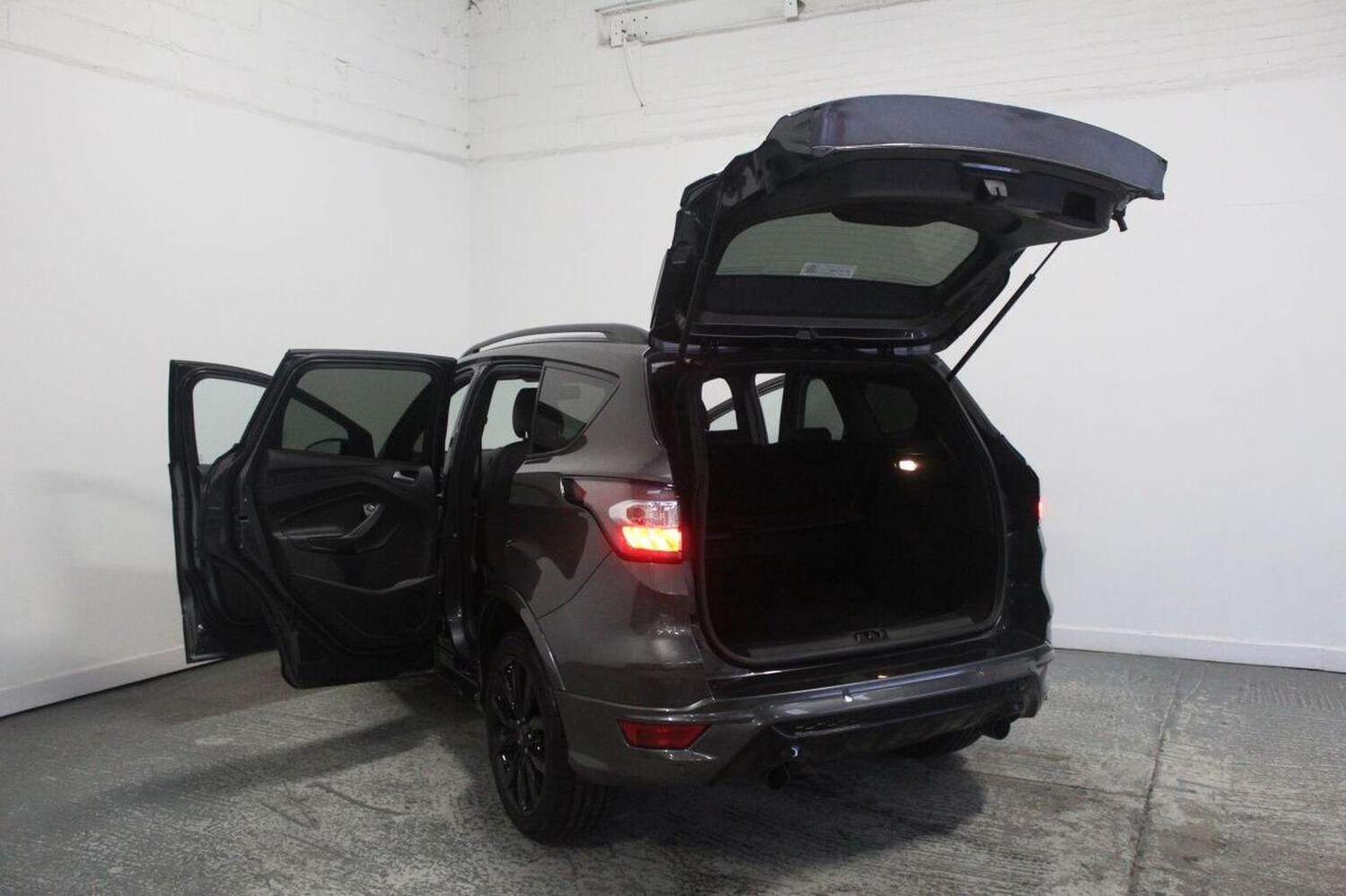 Used Ford Kuga 2017 for sale - 77792775: Photo 20