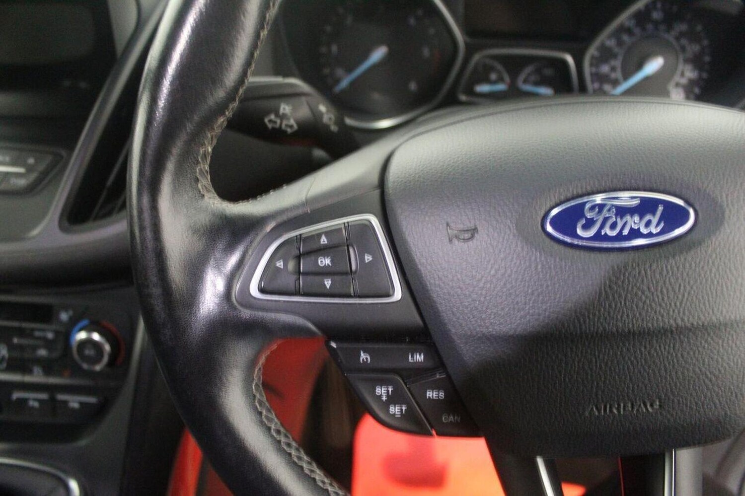 Used Ford Kuga 2017 for sale - 77792775: Photo 47