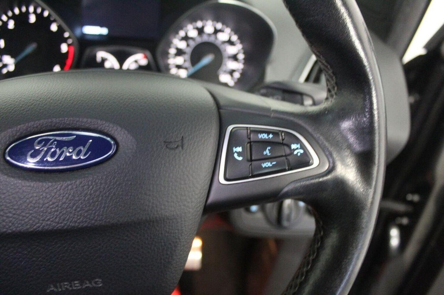 Used Ford Kuga 2017 for sale - 77792775: Photo 48