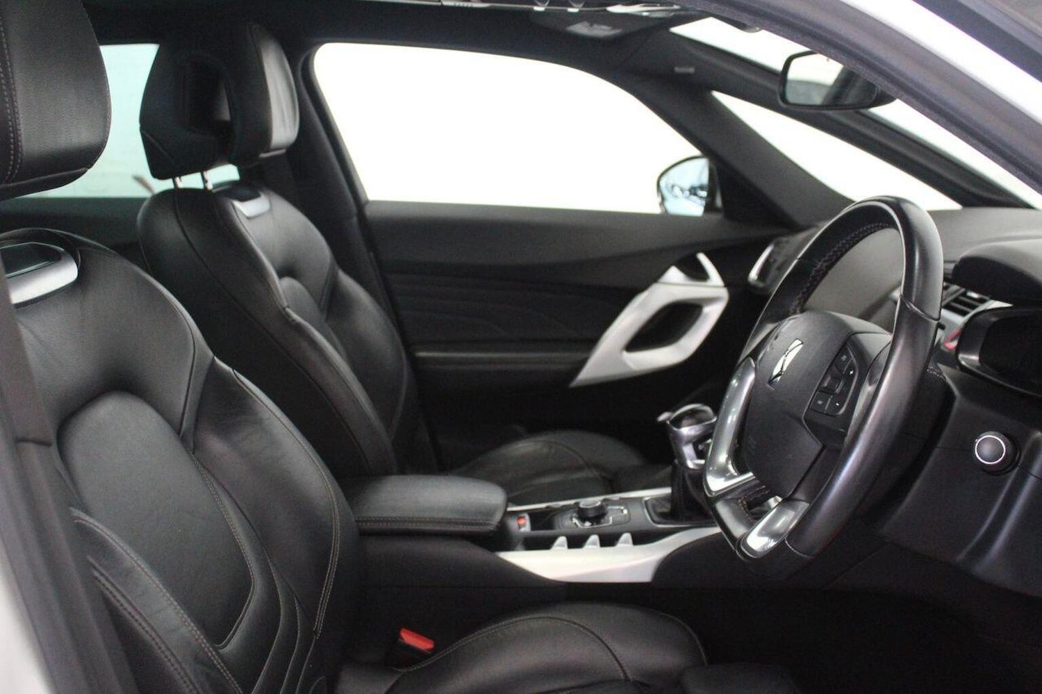 Used Citroen DS5 2013 for sale - 77937818: Photo 31