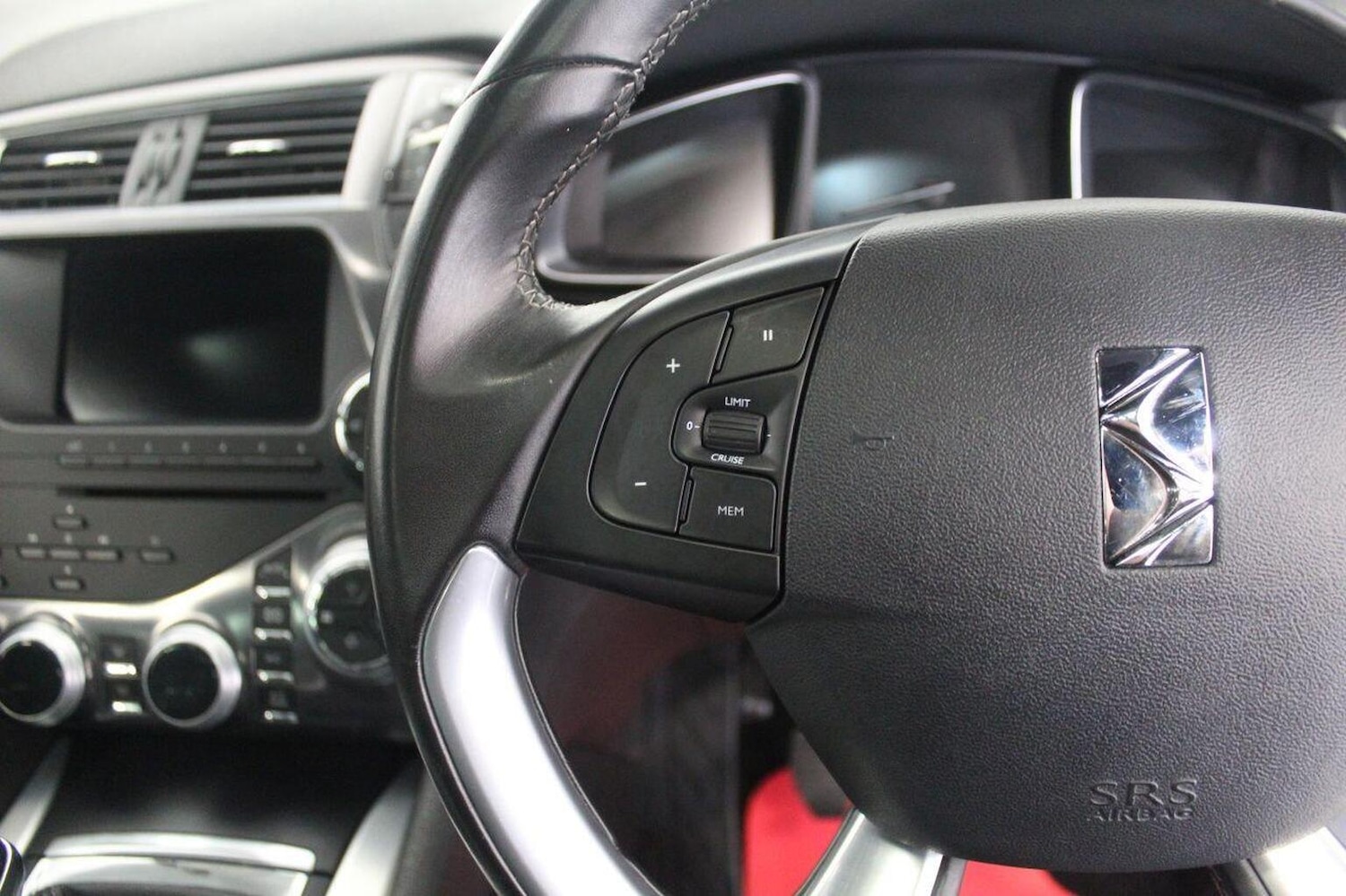 Used Citroen DS5 2013 for sale - 77937818: Photo 47