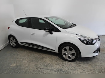 Used Renault Clio 2016 for sale - 79104975: Photo