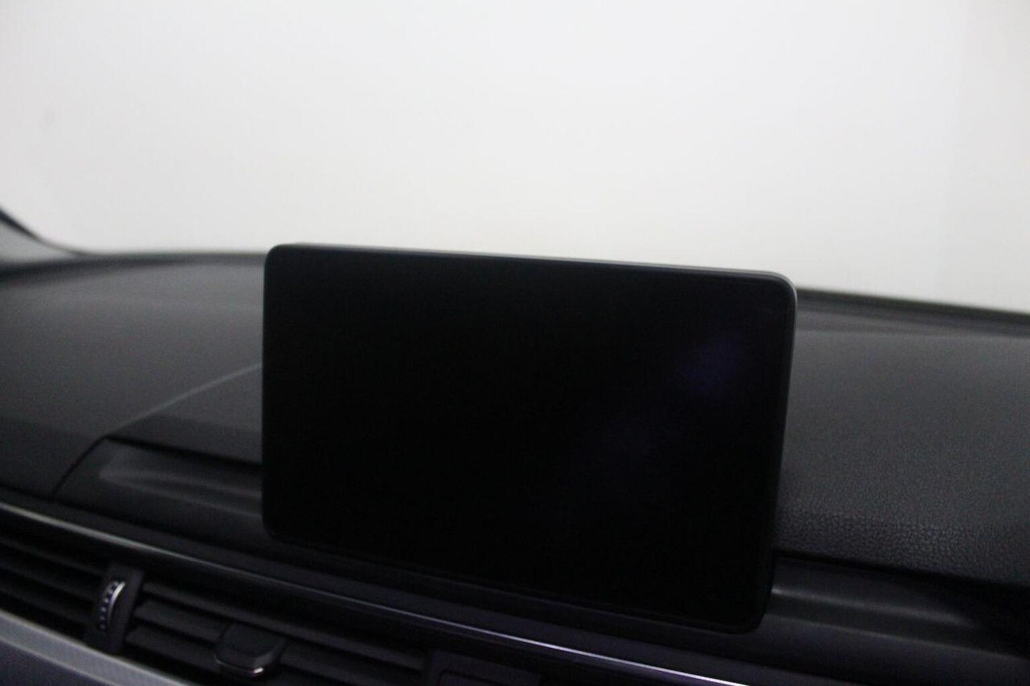 Used Audi A4 2016 for sale - 77314045: Photo 38