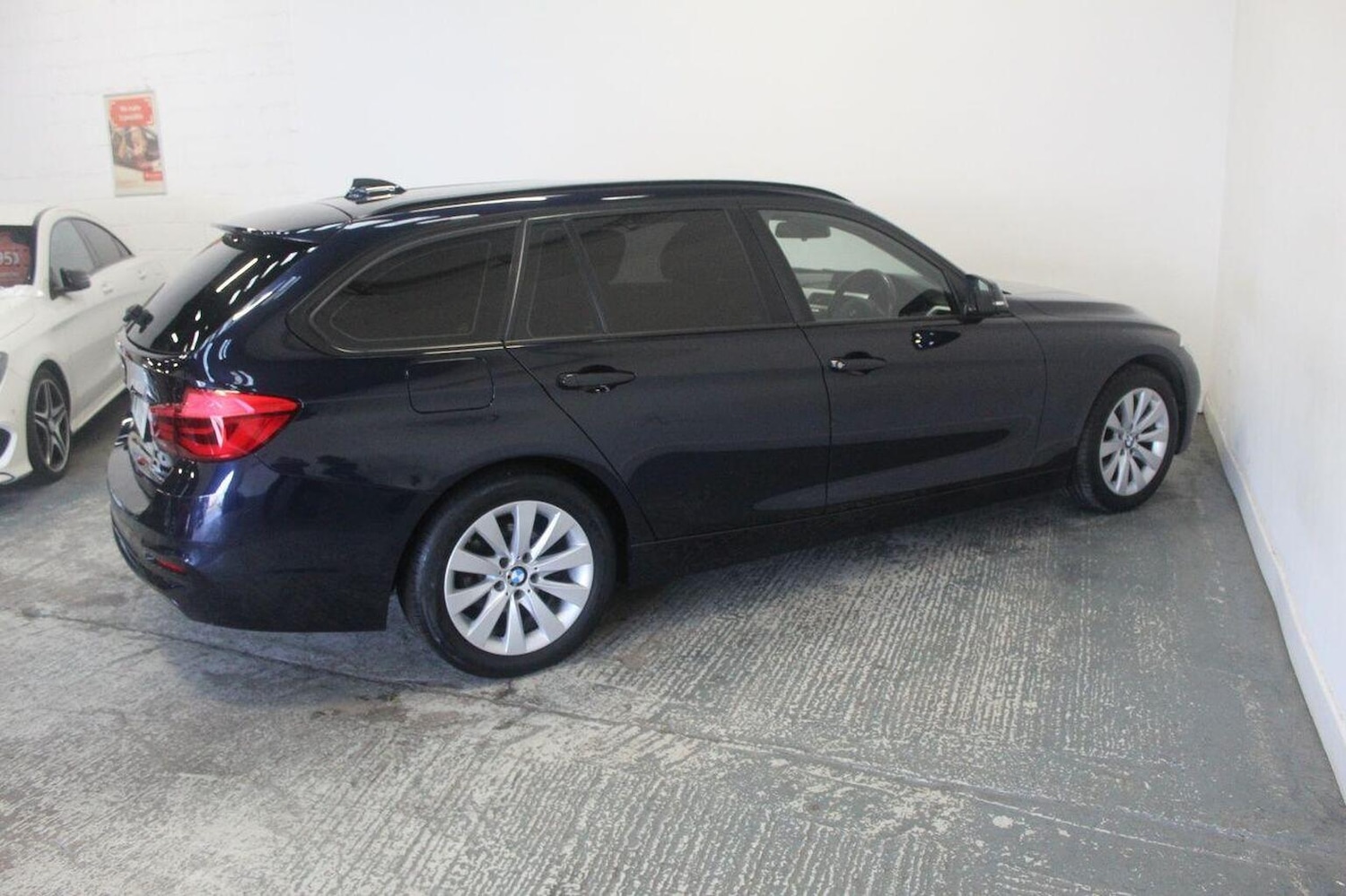 Used BMW 3 Series 2017 for sale - 77937828: Photo 11