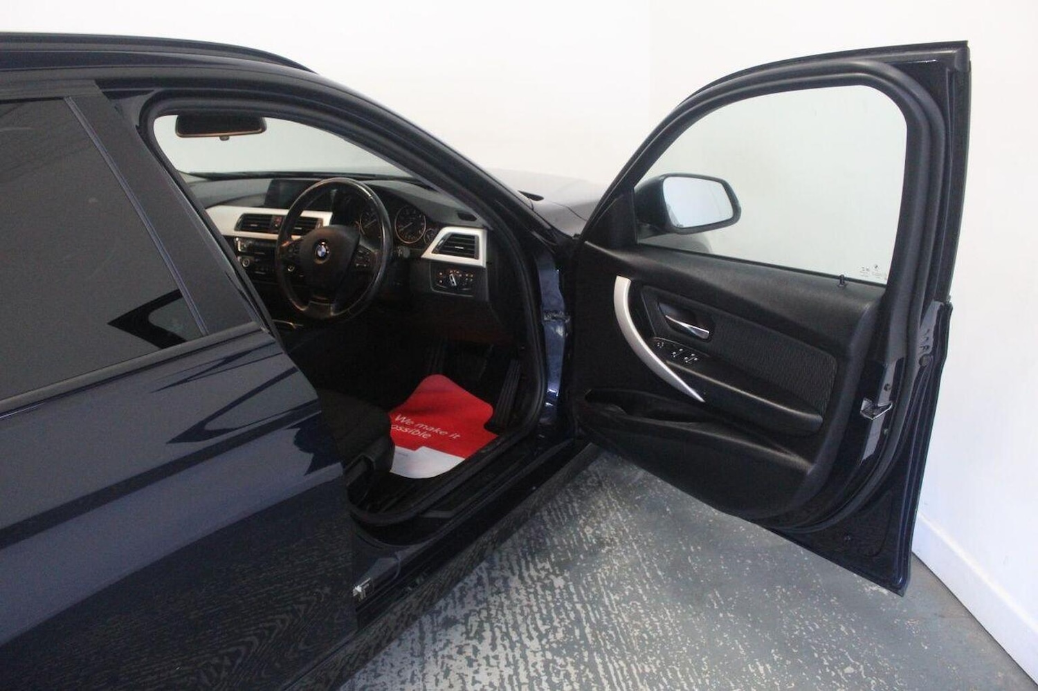 Used BMW 3 Series 2017 for sale - 77937828: Photo 23