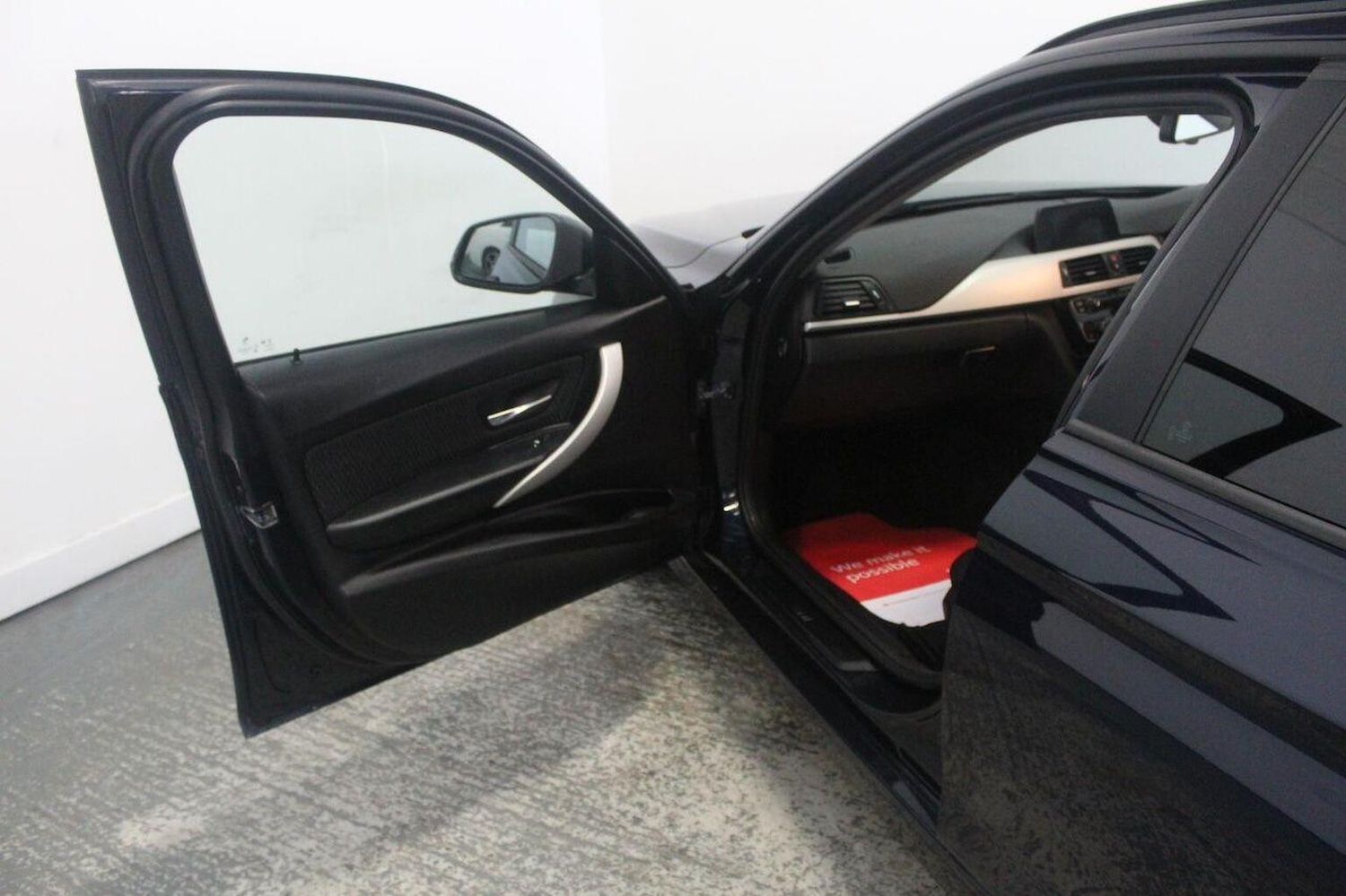 Used BMW 3 Series 2017 for sale - 77937828: Photo 25