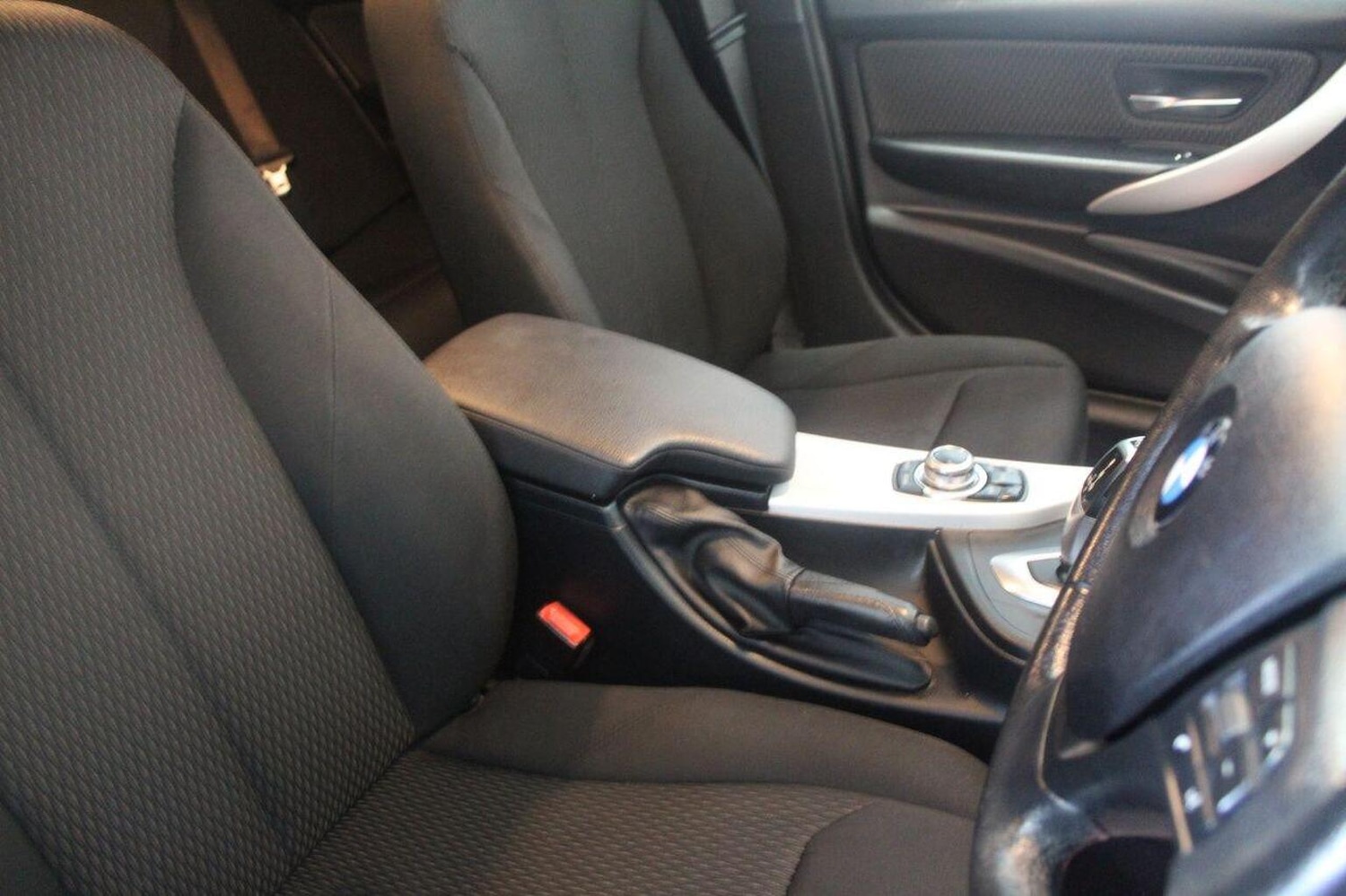 Used BMW 3 Series 2017 for sale - 77937828: Photo 42