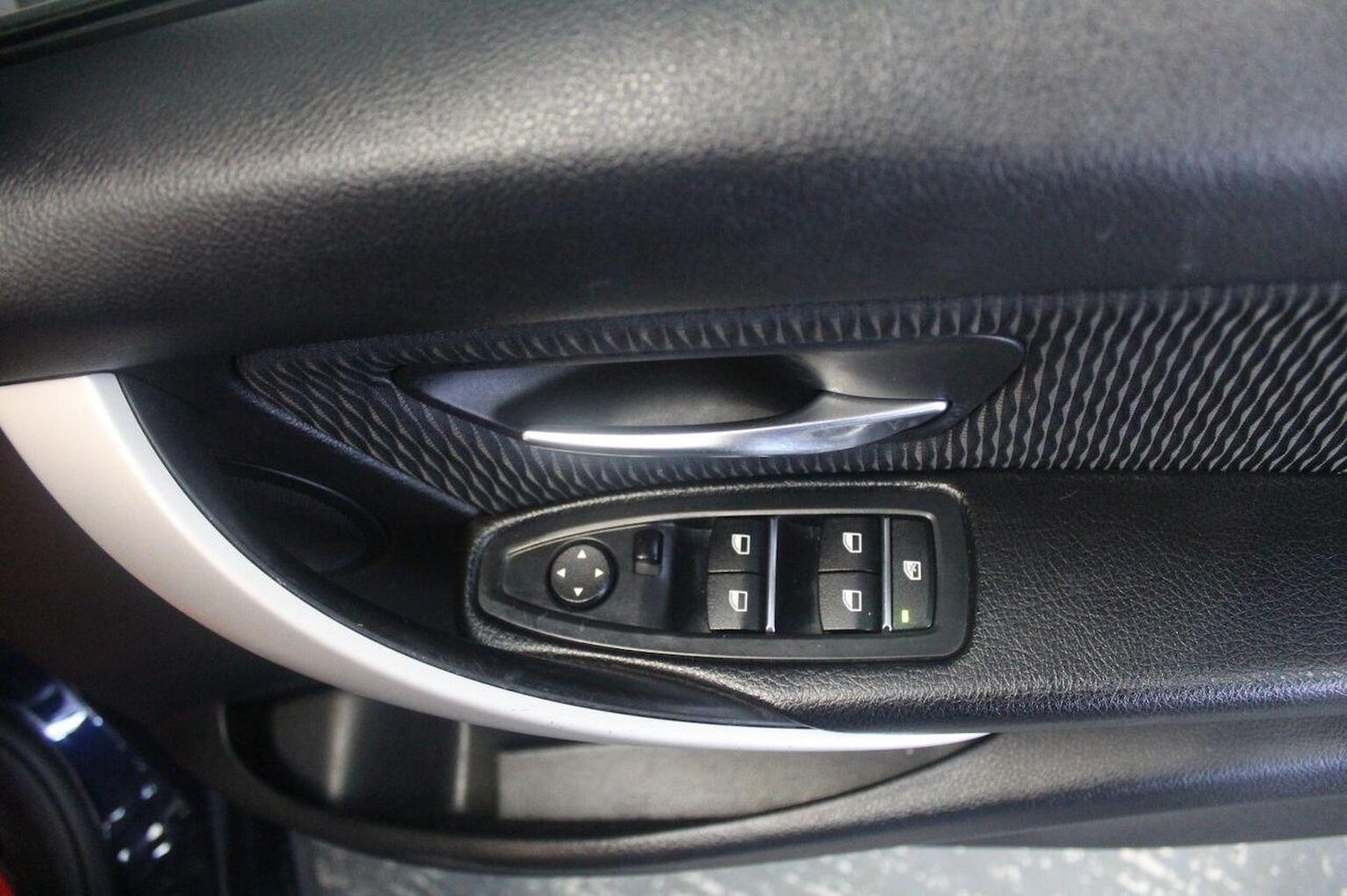 Used BMW 3 Series 2017 for sale - 77937828: Photo 47