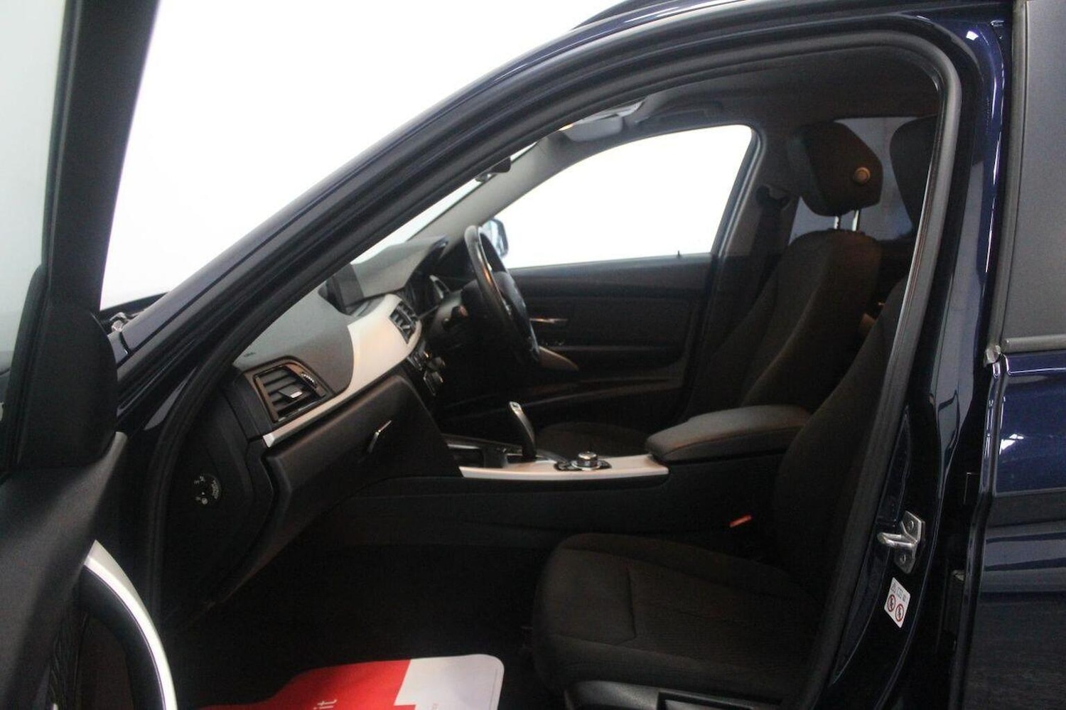 Used BMW 3 Series 2017 for sale - 77937828: Photo 49