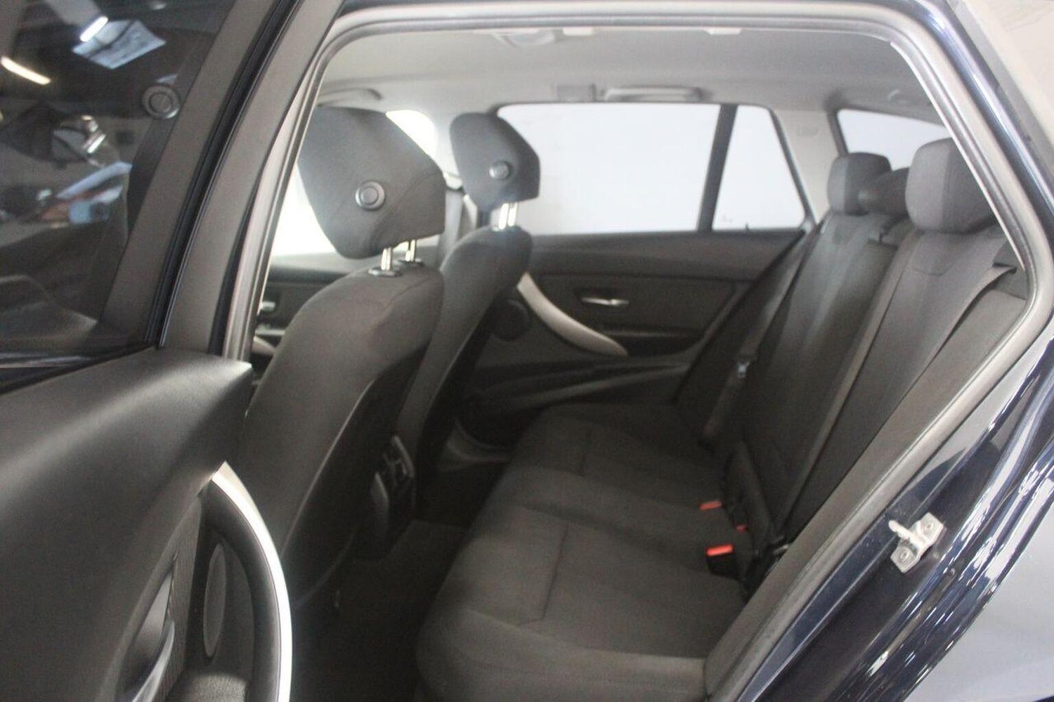 Used BMW 3 Series 2017 for sale - 77937828: Photo 50