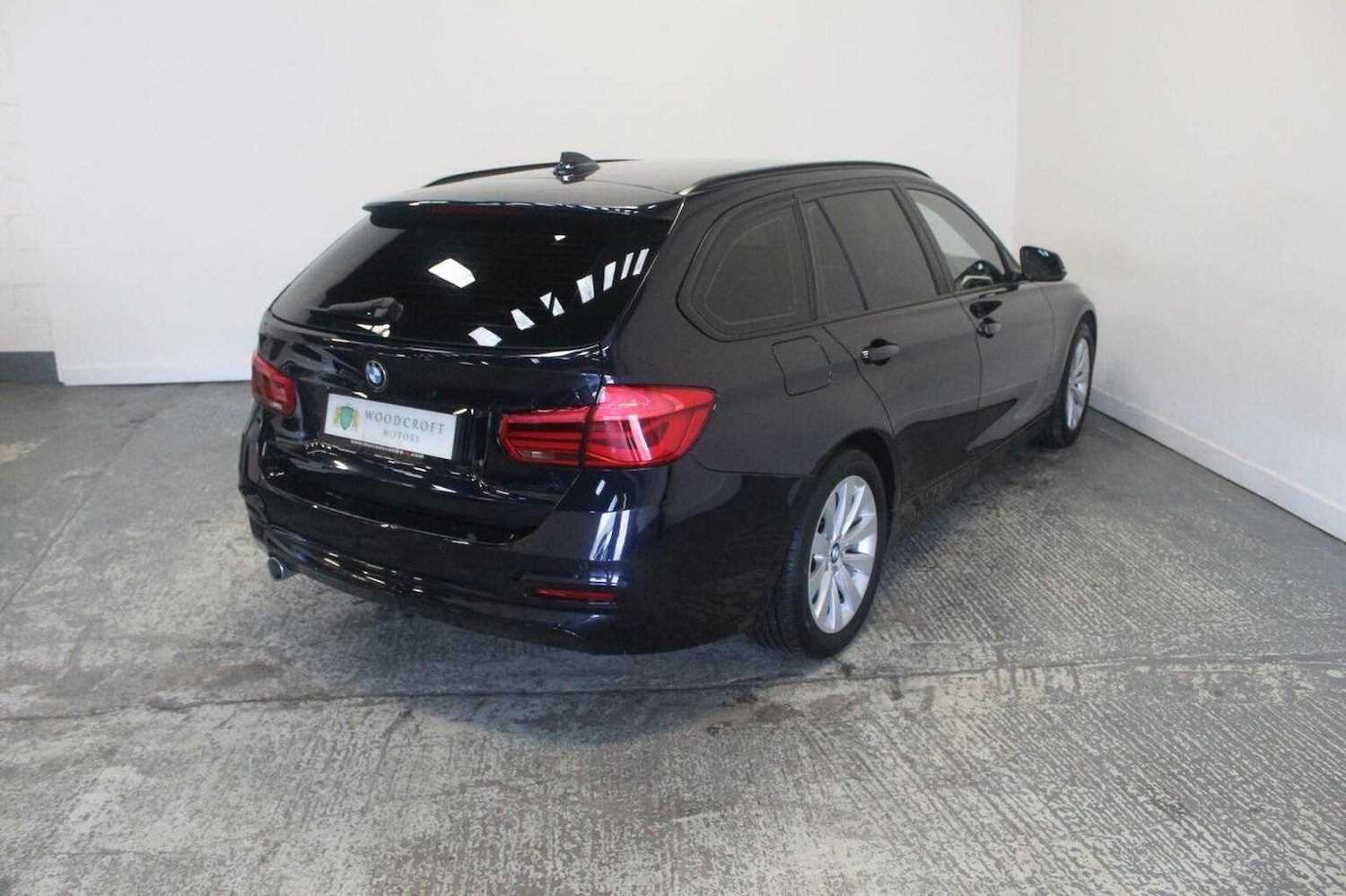 Used BMW 3 Series 2017 for sale - 77937828: Photo 8