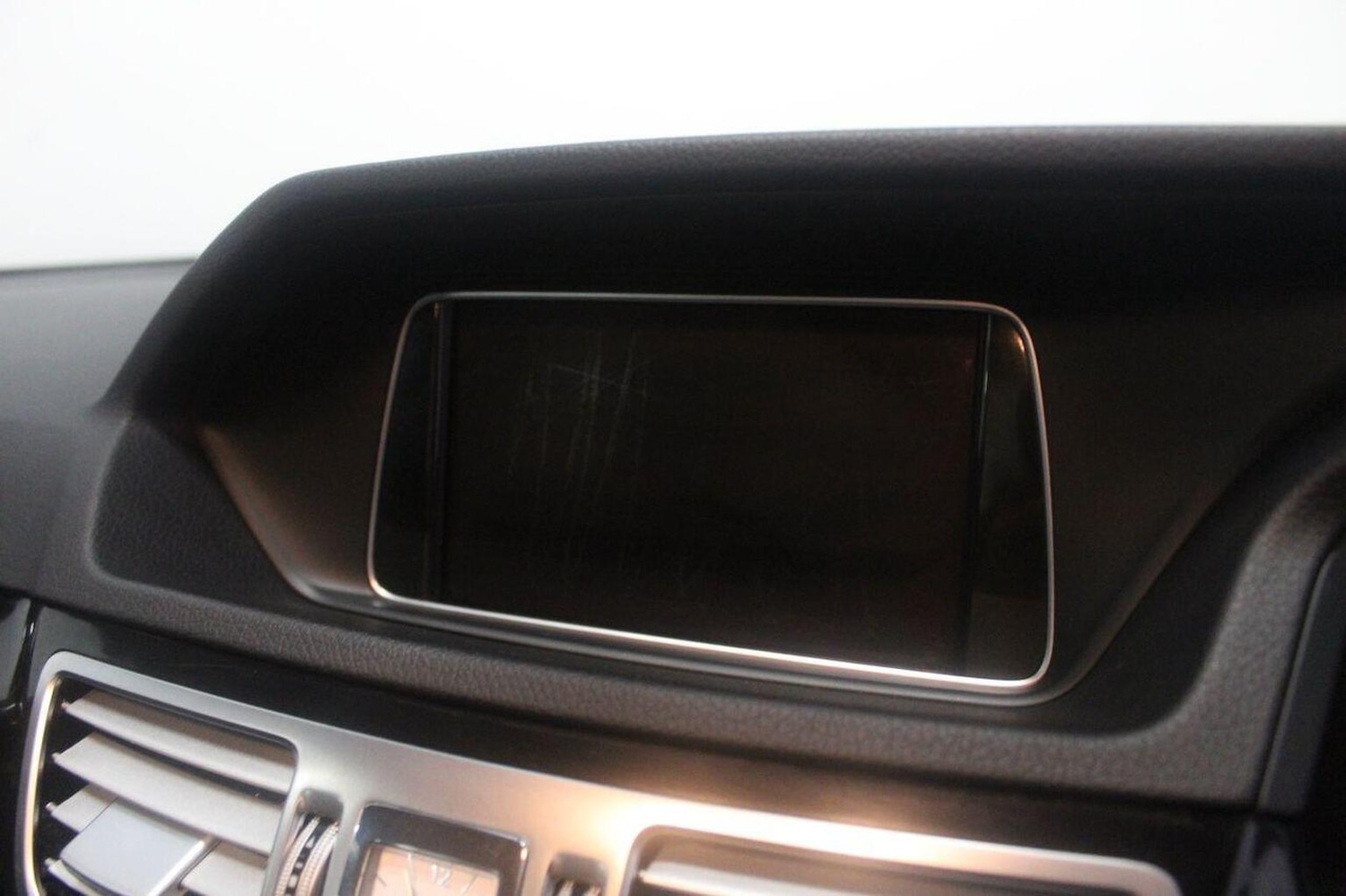 Used Mercedes-Benz E Class 2013 for sale - 77937844: Photo 39