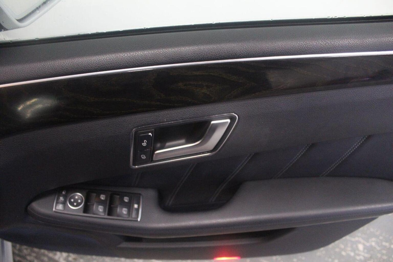 Used Mercedes-Benz E Class 2013 for sale - 77937844: Photo 49