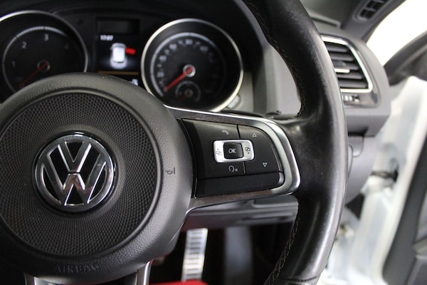 Used Volkswagen Scirocco 2017 for sale - 75608283: Photo 41