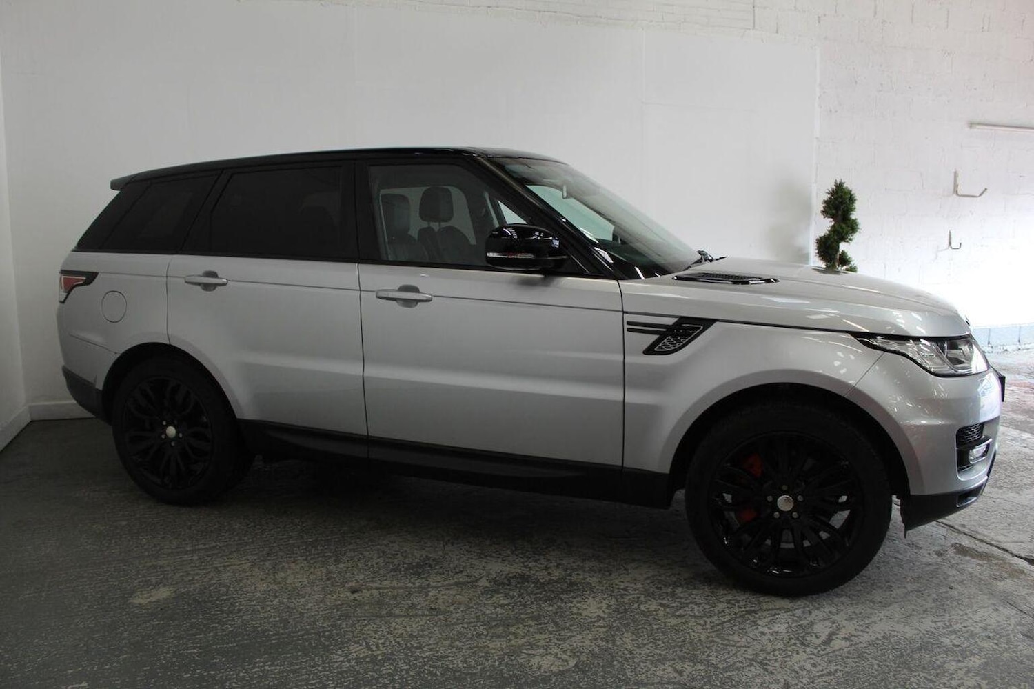 Used Land Rover Range Rover Sport 2014 for sale - 76769302: Photo 4