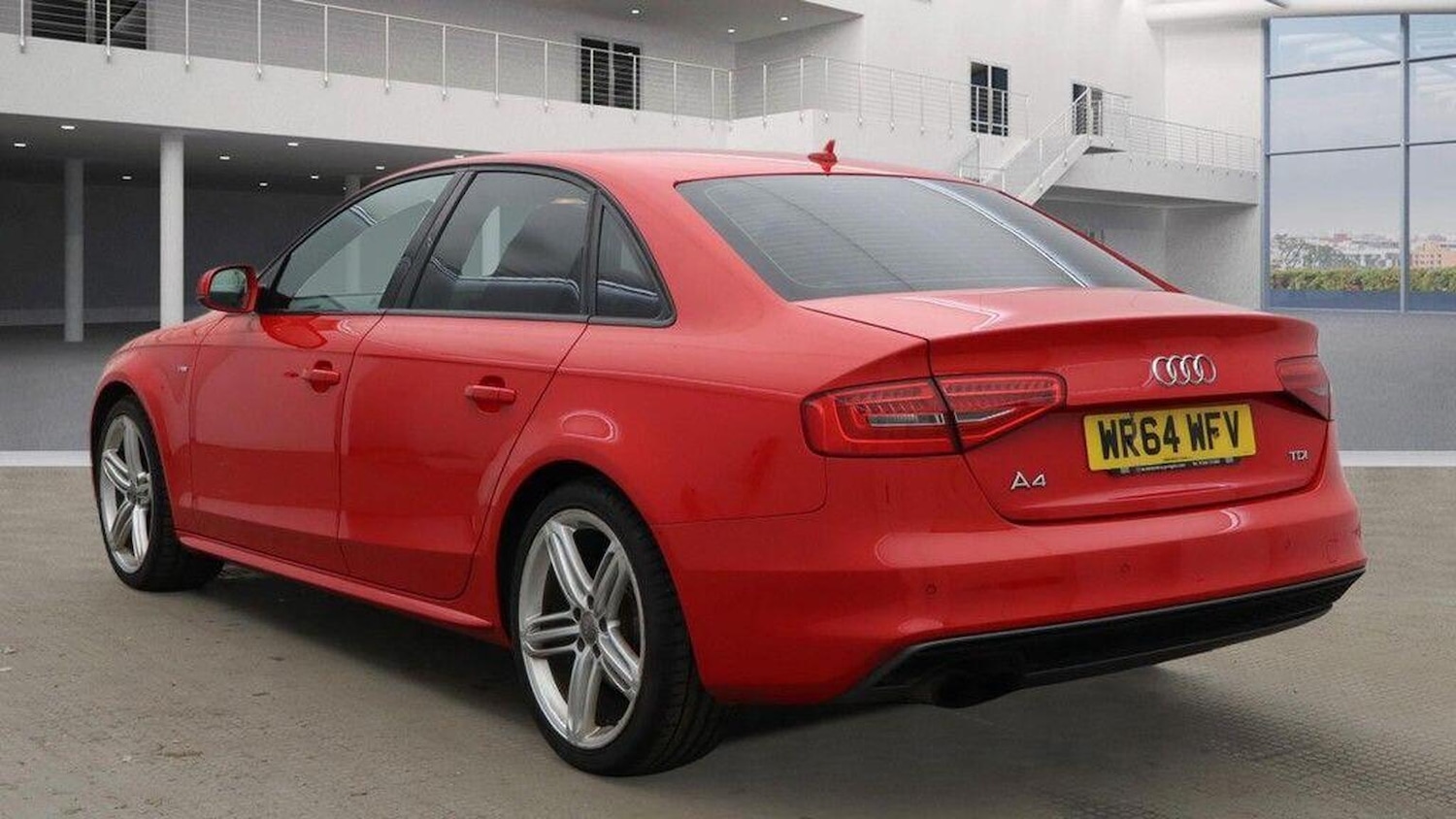 Used Audi A4 2014 for sale - 77610062: Photo 5