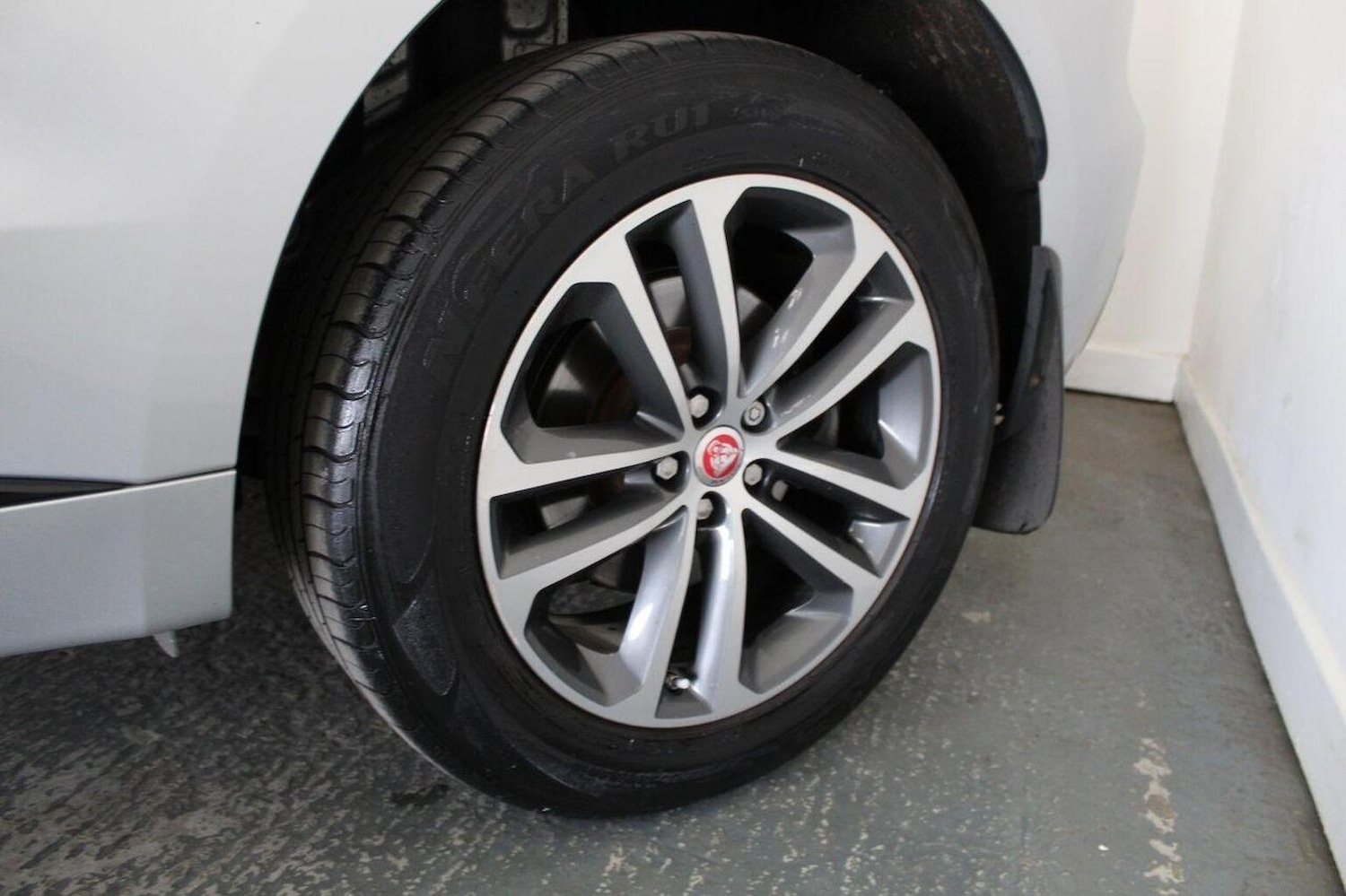 Used Jaguar F-Pace 2016 for sale - 77937926: Photo 64