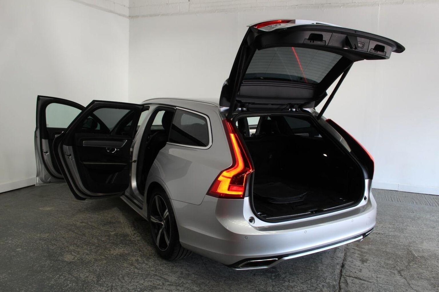 Used Volvo V90 2019 for sale - 77478182: Photo 21