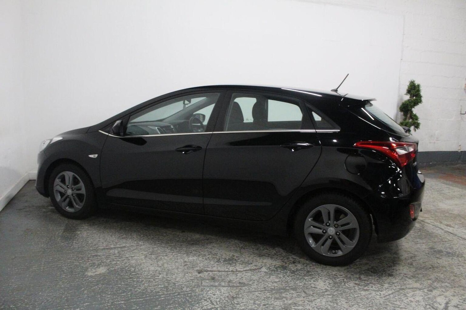 Used Hyundai i30 2015 for sale - 76559937: Photo 10