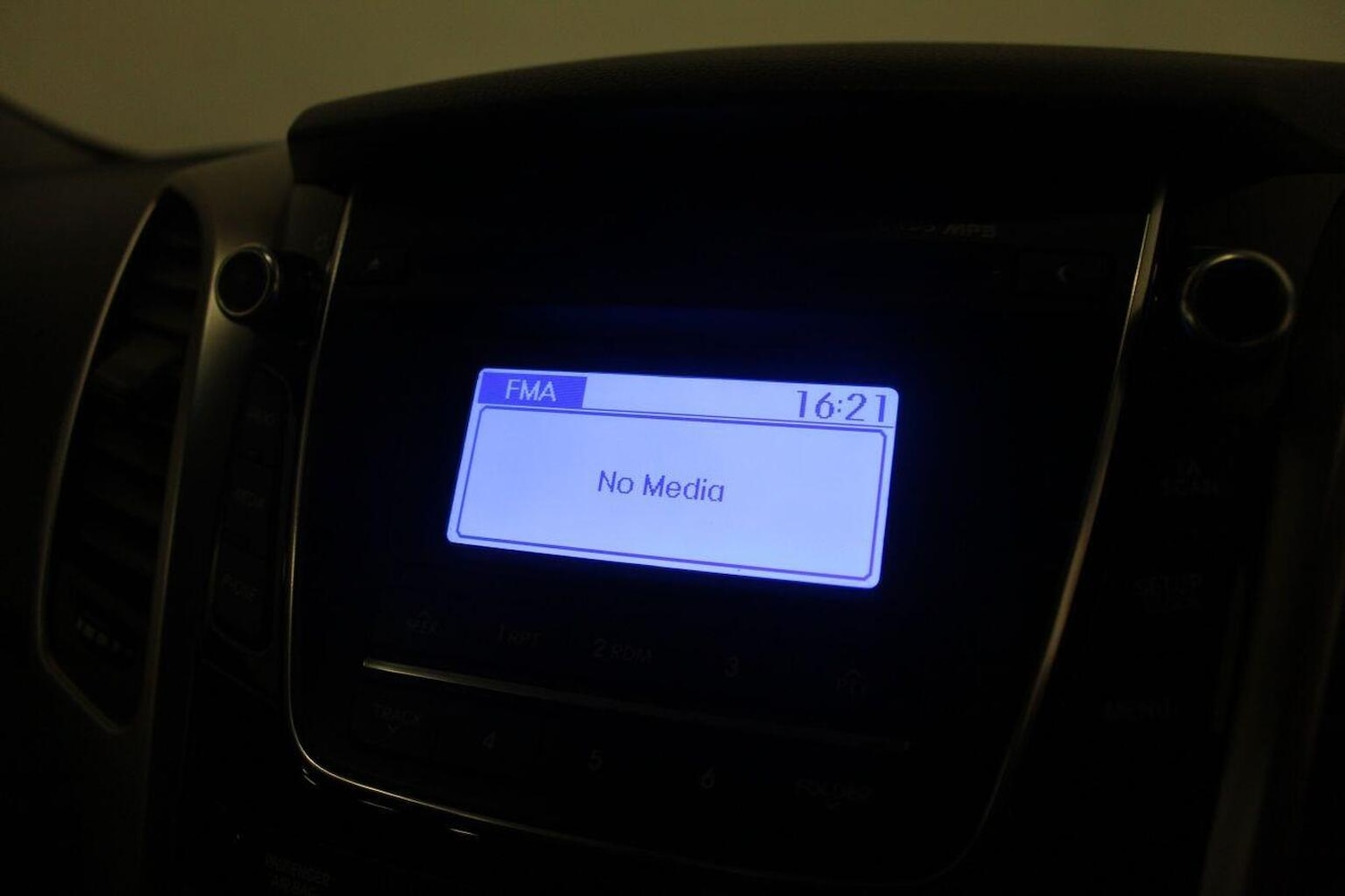 Used Hyundai i30 2015 for sale - 76559937: Photo 37