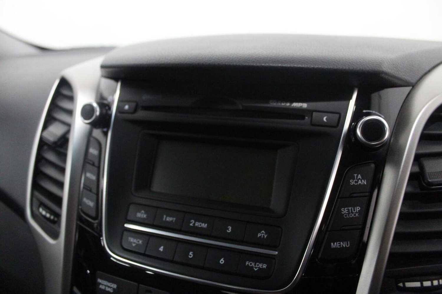 Used Hyundai i30 2015 for sale - 76559937: Photo 38